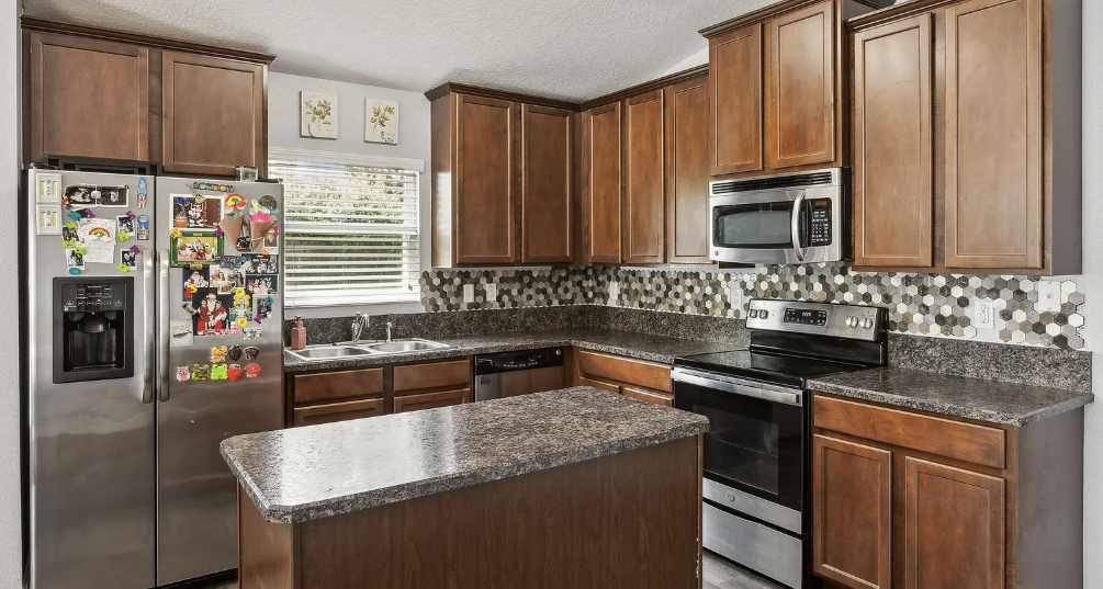 113 Mariners Drive - View 2