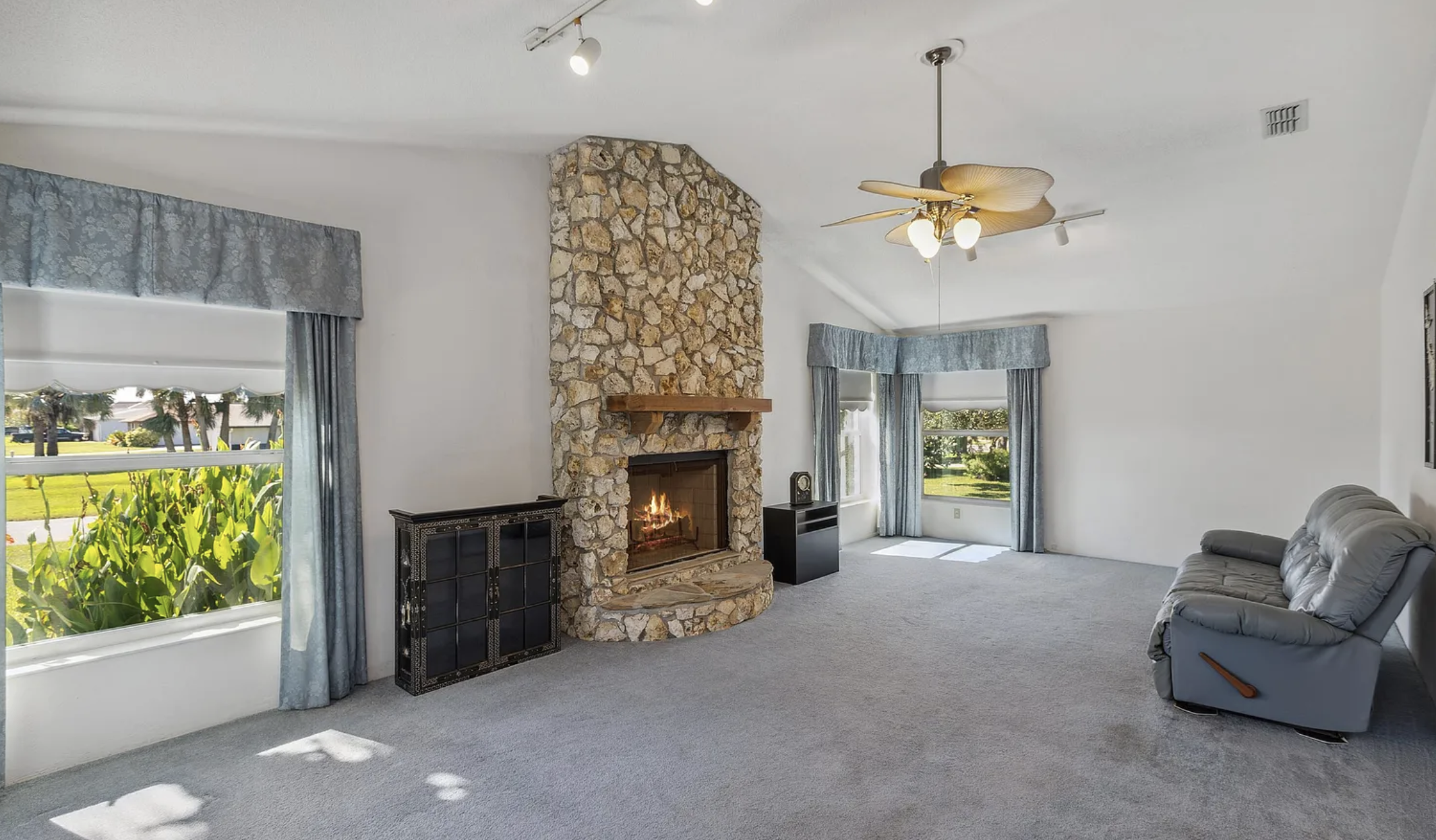 113 Mariners Drive - View 3