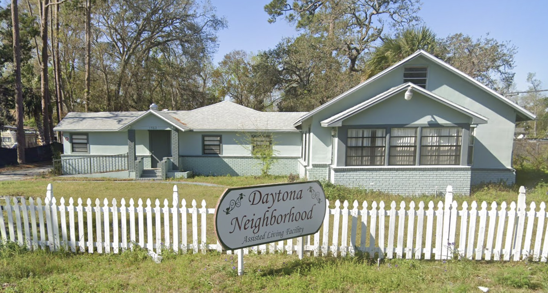 1562 Garden Avenue - View 3