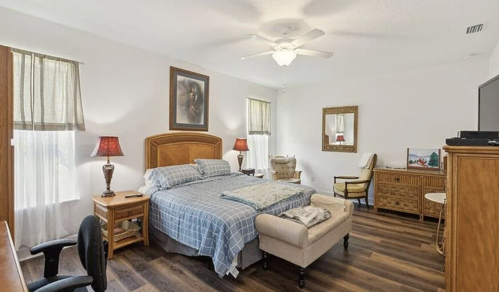 372 Nottinghill Street - View 3